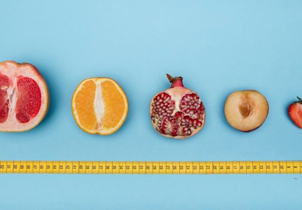 sliced orange fruit and orange fruit